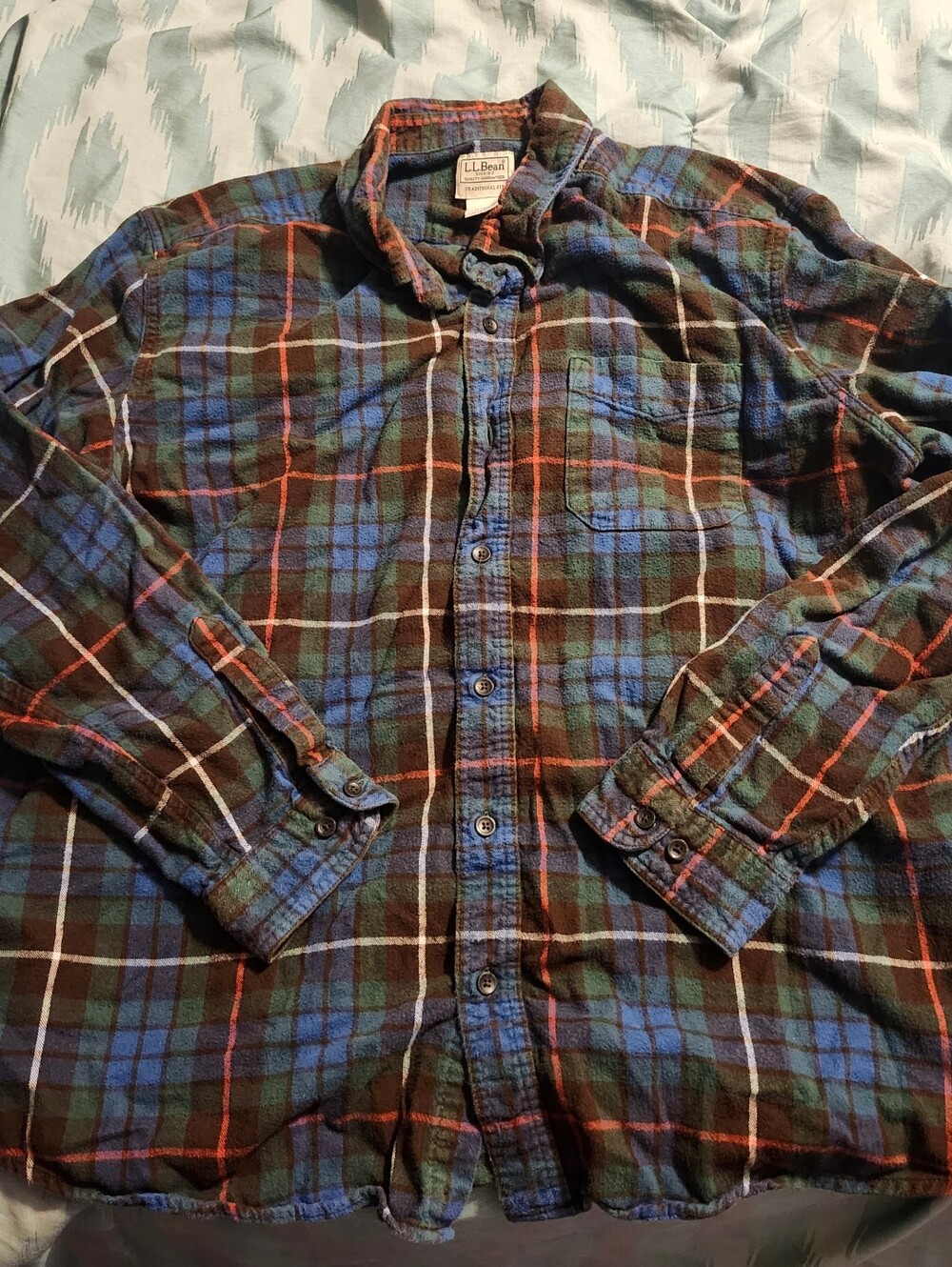 LL Bean Scotch Plaid Flannel Shirt Men’s Size XL Trad Fit 228061